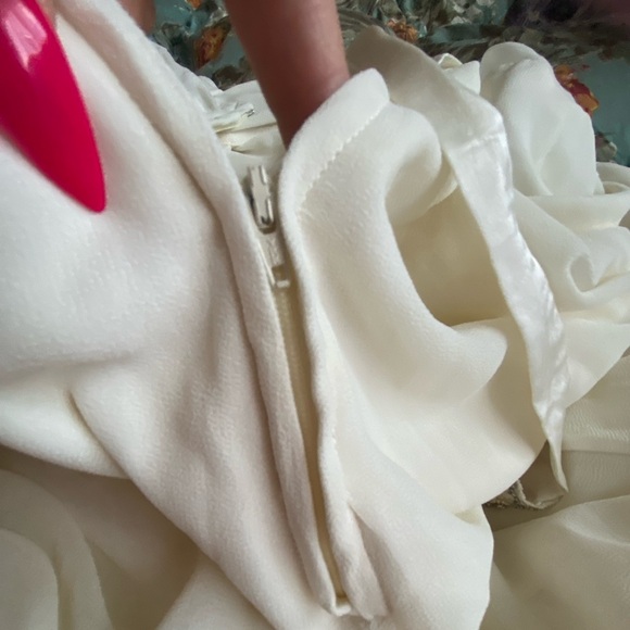 Breathtaking ModCloth Gown 🤍 - Picture 14 of 15